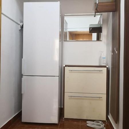 Apartament cu doua camere Târgu Jiu Exterior foto
