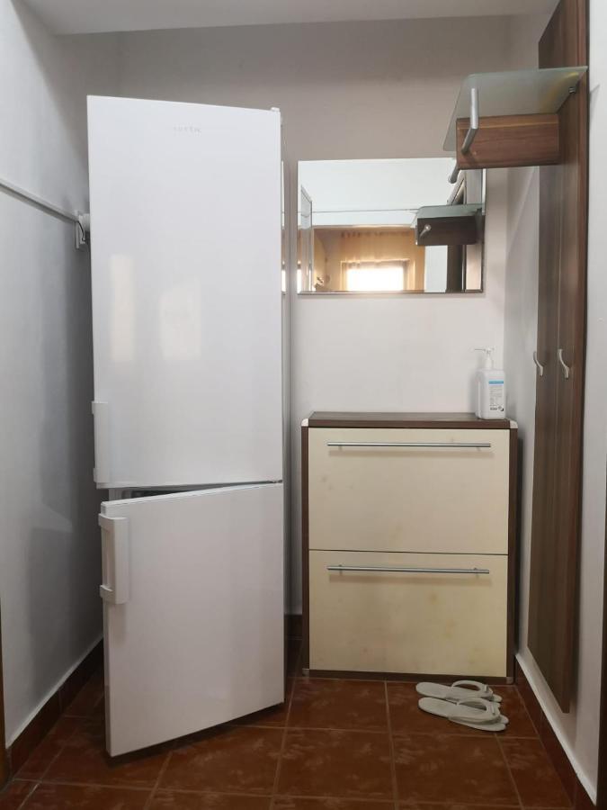 Apartament cu doua camere Târgu Jiu Exterior foto